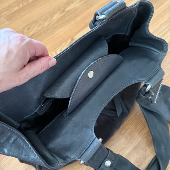 Via Repubblica Suede and Lambskin Leather Charcoal Grey Shoulder Bag - Picture 6 of 12